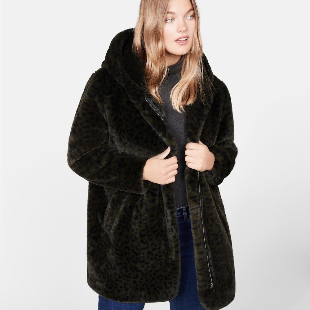 VIOLETA BY MANGO FAUX FUR HOODED COAT - GREEN SIZE XXL (NEW WITH TAGS) A22
